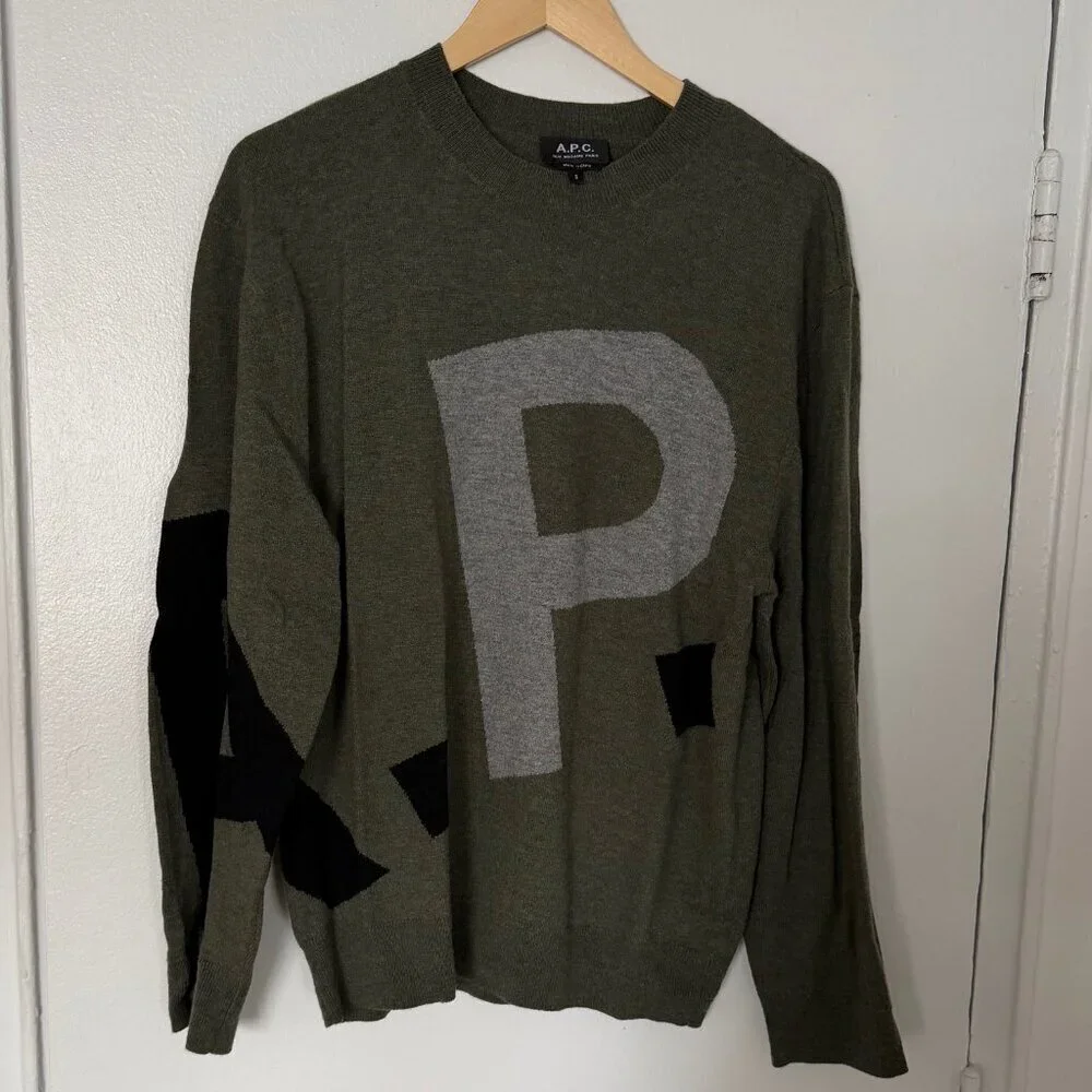 A.P.C. WOOL LOGO SWEATER IN KHAKI SIZE SMALL